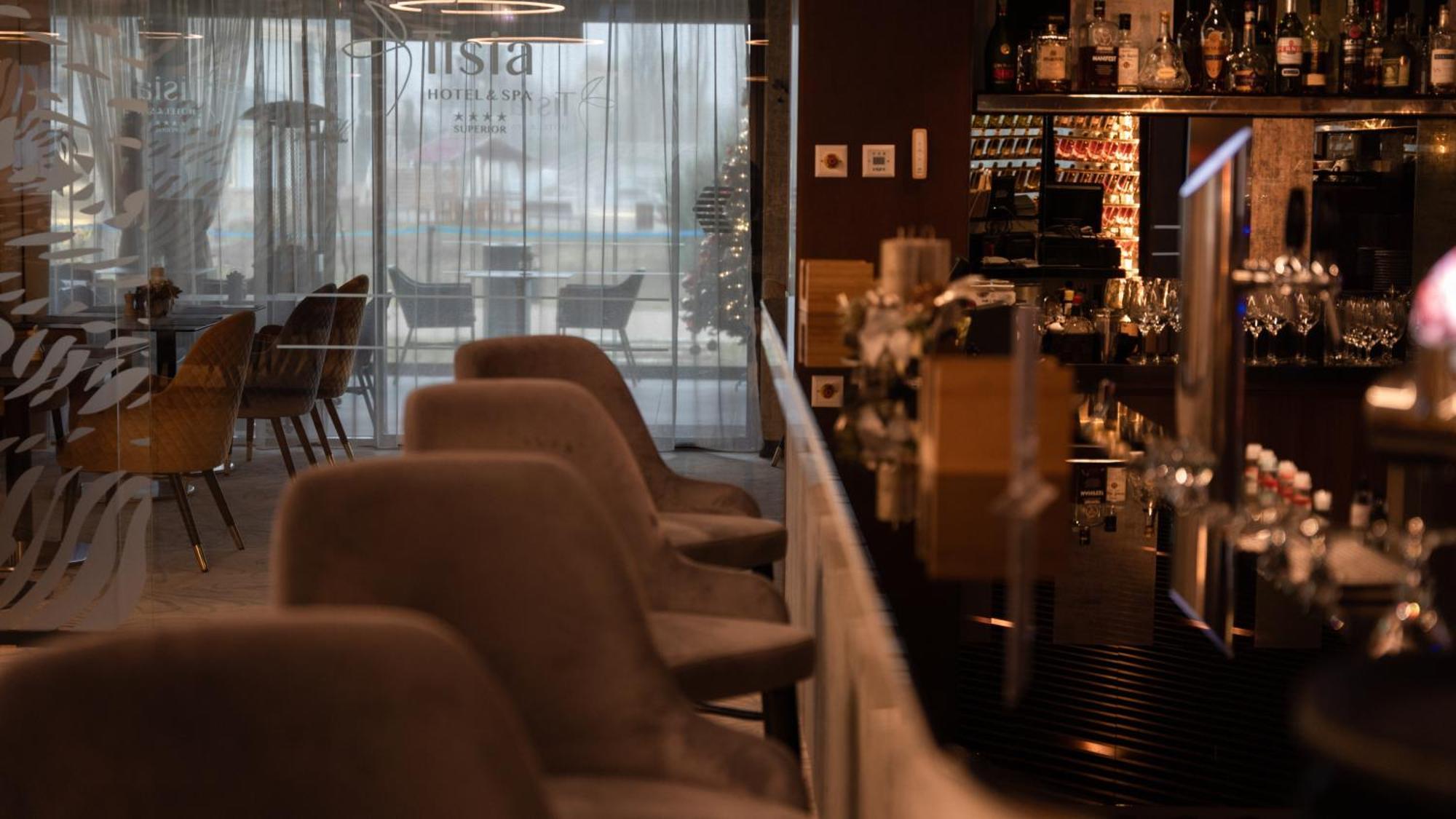 Tisia Hotel & Spa Тисауйварош Екстер'єр фото