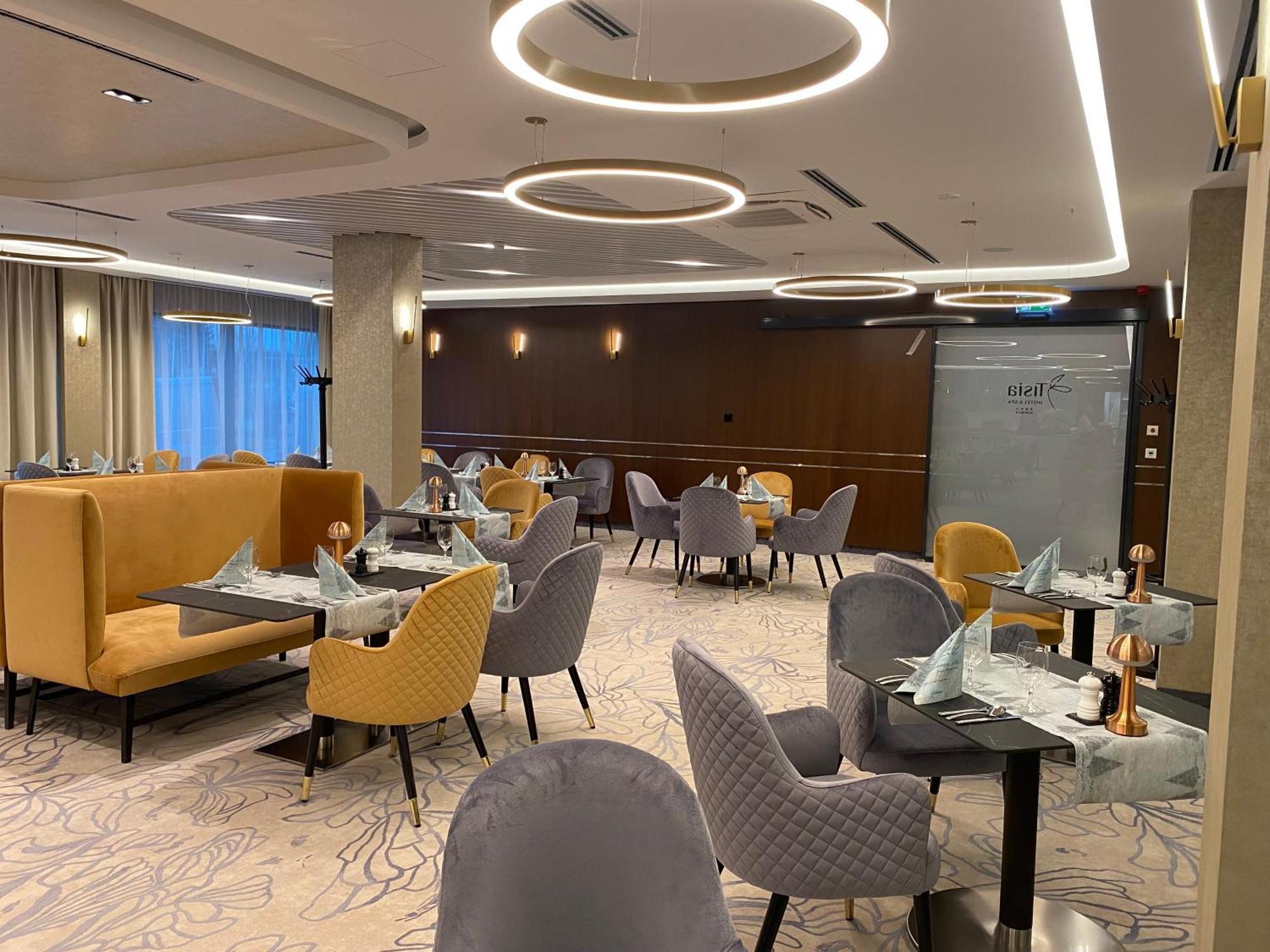 Tisia Hotel & Spa Тисауйварош Екстер'єр фото